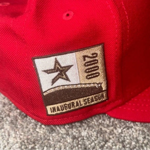 Hat Heaven New Era Houston Astros Fitted Hat Size 7 1/4 Red Gray UV NWOT - Picture 7 of 10